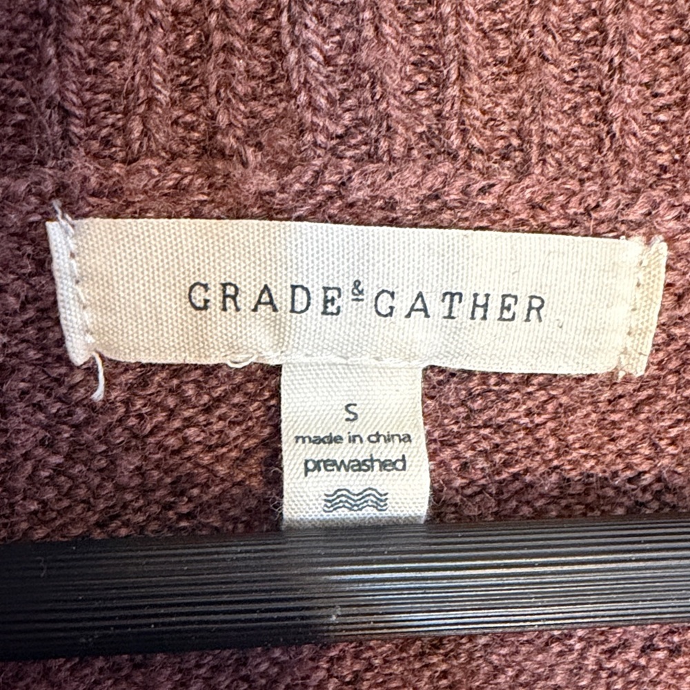 Grade & Gather Size Small Mahogany Knit Floral Oversized Sweater - Picture 3 of 8